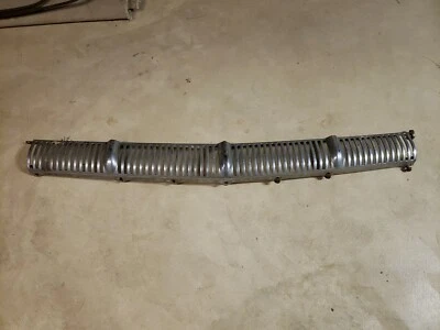 Mercury Montclair Monterey 1956 parrilla delantera Foto 1 de 4