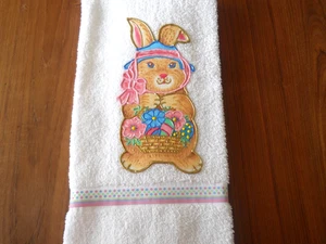 Osterhaube Hase mit Blumen Ostern Bad Handtuch weiß Handarbeit - Bild 1 von 4