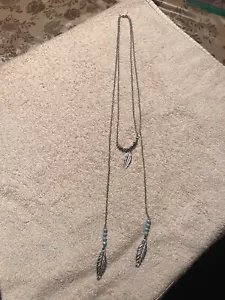 Silvertone Necklace with Leafs - Picture 1 of 4