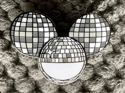 deadmau5 5eries_4 Enamel Pin. Number 88/110 - Image 1 of 2