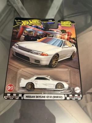 Hot Wheels Premium Nissan Skyline GT-R (BNR32) Godzilla - Boulevard