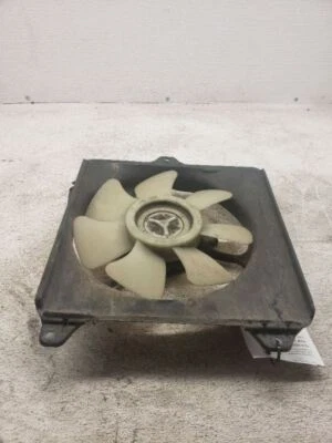 Conjunto de ventilador de radiador izquierdo Toyota RAV 4 1996-2000 OEM Foto 1 de 4