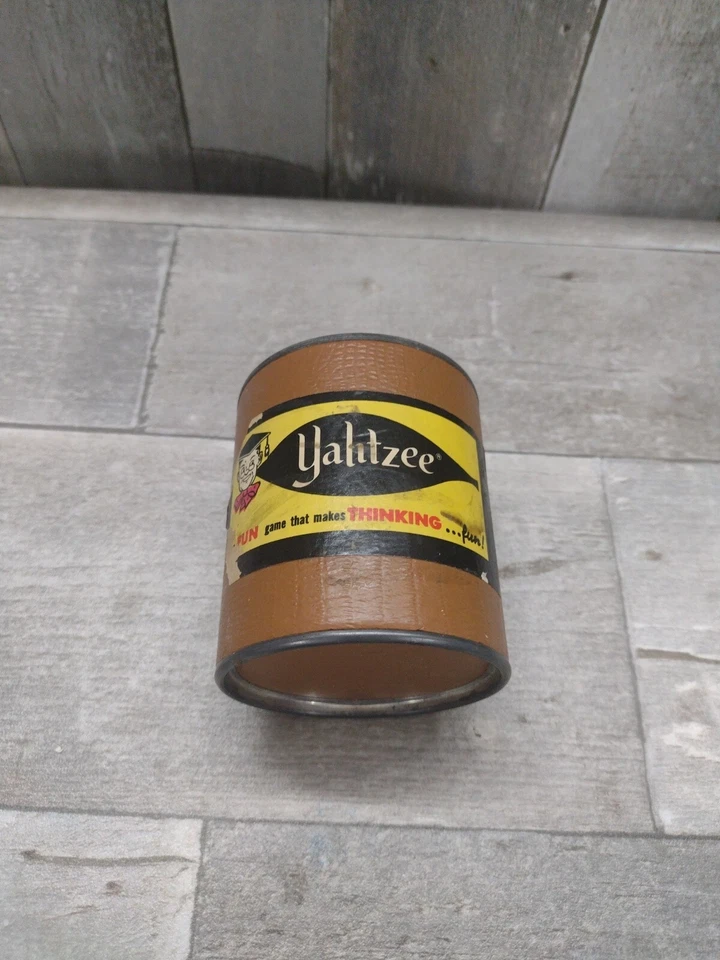 1967 Vintage Yahtzee Copo de Dados Apenas Substituição Peça de Jogo Shaker - Imagem 1 de 4