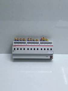 ABB 2CDG110264R0011 SA/S12.16.2.2 Schaltaktor 12x 16A REG - Bild 1 von 8