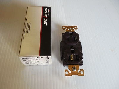 NEW ARROW HART DUPLEX RECEPTACLE AH5262B 2 POLE 3 WIRE - Image 1 of 4