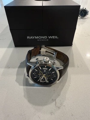 Raymond weil Men's Automatic Watch Pre-owned, Great Working Condition - Image 1 of 4