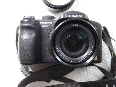 Panasonic LUMIX DMC-FZ7 6.0MP Digital Camera Black TESTED WORKS Battery Charger - Image 1 of 4