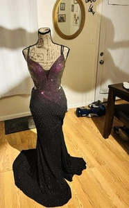 Prom Dress - Picture 1 of 7