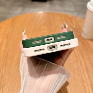 Robuste Premium nicht vergilbende zuverlässige magnetische Acryl Handyhülle für iPhone 17 - Bild 1 von 19