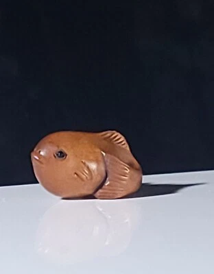 Pez acolchado japonés Netsuke Fugu de colección firmado Kanji Yama Mountain Foto 1 de 4
