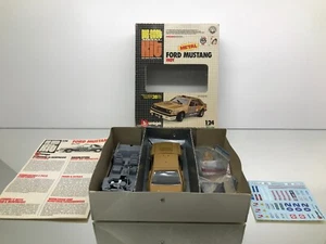 BBURAGO 5182 FORD MUSTANG INDY #02 -1:24 extremely rare- UNBUILT KIT IN BOX - Picture 1 of 8