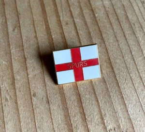 TOTTENHAM - ST GEORGE'S FLAG - VINTAGE ENAMEL BADGE/PIN SPURS 00's - Picture 1 of 1