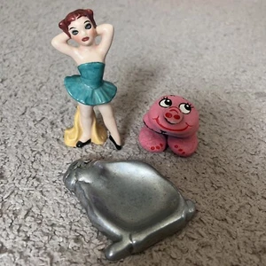 Random cute stuff 3pcs. - Picture 1 of 1