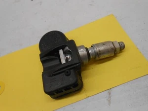 Mercedes Tire Pressure Sensor OEM A0009057200 / 0009057200 CO0102 - Picture 1 of 4