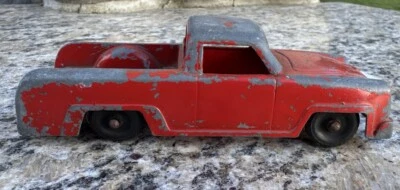 VINTAGE IRWIN TOY DIECAST METAL RED PICK UP TRUCK - Image 1 of 4