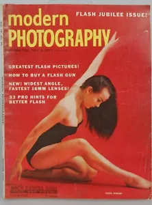 Vintage Oktober 1955 MODERN PHOTOGRAPHY MAGAZINE Lighting Posing Girls Woman - Bild 1 von 4
