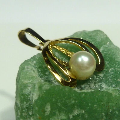 Petit Pendentif en Or 333/8 K.Pendentif Avec - Photo 1/4