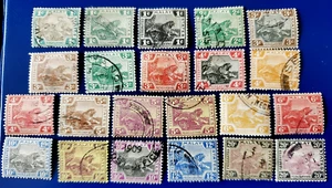 Lotto 22 vecchi francobolli malesi, malesi, malesia #95q tigre - Foto 1 di 1