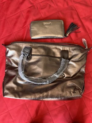 Bolso de Mano STELLA and DOT Metálico Plateado "HELLO GORGEOUS" Cartera y Cartera Foto 1 de 4