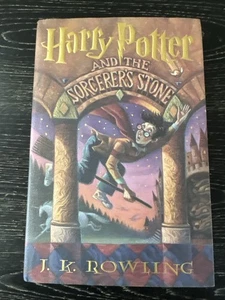 Harry Potter und der Stein der Weisen, 1998 1. Uhr Ed. HC/DJ, PO-VG++ - Bild 1 von 9