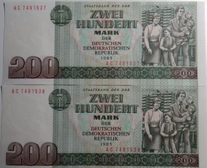 DEUTSCHLAND 2X200 MARK BANKNOTEN DDR 1985 UNZ. ZUSTAND IN AUFEINANDERFOLGENDER REIHENFOLGE SELTEN - Bild 1 von 4