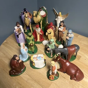 Antique Hand Painted Colorful Christmas 18 Piece Large Nativity Set - Picture 1 of 16