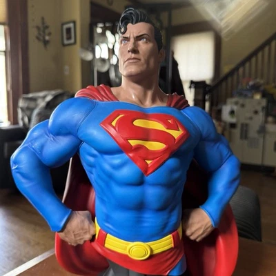 Tweeterhead DC Comics Superman 1:3 Scale Bust Edition #331/350 *Paint Blemishes* - Image 1 of 4