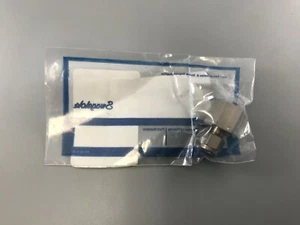 SWAGELOK SS-400-7-6 FEMALE CONNECTOR 1/4" TUBE OD X 3/8" FEMALE NPT - Picture 1 of 2