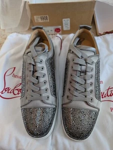 100% AUTÉNTICAS ZAPATILLAS NUEVAS PARA HOMBRE CHRISTIAN LOUBOUTIN LOUIS JUNIOR STRASS UE 45/US 12 - Imagen 1 de 12