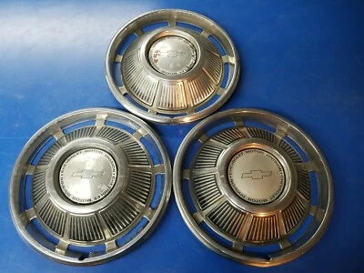 *Juego de 3* Tapacubos de rueda Chevrolet Impala 1969 vintage de 15" usados. #3952 Foto 1 de 4