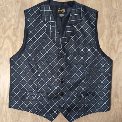 Skully Men's Formal Silver & Black Argyle 4-button Size Med Vest - Image 1 of 4
