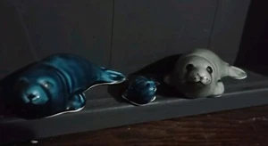 Ceramic Seals By Swanson Pottery Cornwall Blue And Grey 2*13cm 1*7cm Family - Picture 1 of 7
