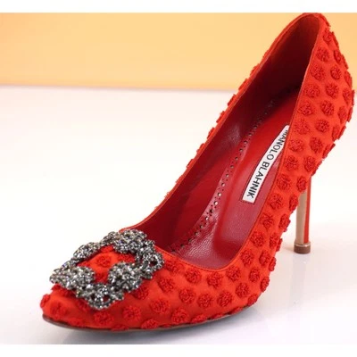 Zapatos de salón Manolo Blahnik Hangisi con textura satinado talla 36,5 rojo lunares $1175 Foto 1 de 4