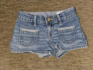 EUC Sz 6 Girls Gap Jean Denim Shorts - Picture 1 of 2