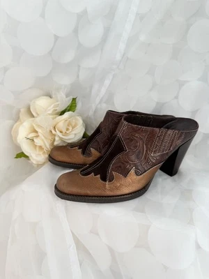 Sesto Meucci womens brown Bronze Mules 7 M Embossed Wood Heel clog Western Italy - Image 1 of 4
