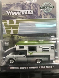1/64 GREENLIGHT 1966 DODGE D-100 MIT WINNEBAGO RUTSCHE IN CAMPER GRAU UND GRÜN - Bild 1 von 2