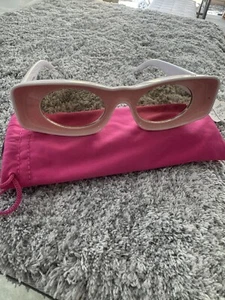 Retro Pink & White Sunglasses Unisex - Picture 1 of 2