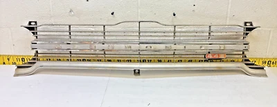 Oldsmobile Cutlass 442 F85 1965 parrilla-parrilla con emblema "Bonito" (G364) Foto 1 de 4