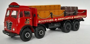 Cama plana de forraje Corgi 97317 con cajas y cadenas de barriles - Scottish & Newcastle - Imagen 1 de 10