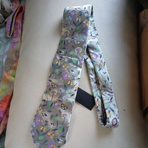 Duchamp Silk Tie butterfly garden floral brand new stunning - Picture 1 of 5