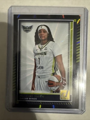 2025 WNBA Donruss NaLyssa Smith Holo Black Laser 1/1 One-of-one Wings #48 Rare - Image 1 of 4
