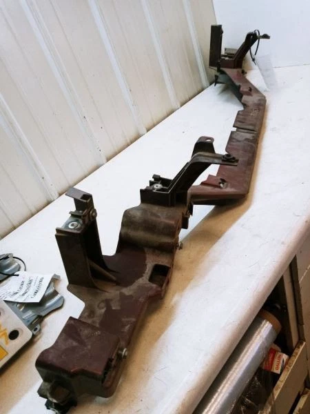 04-07 JAGUAR XJ8 X350 VDP RADIATOR CORE SUPPORT BRACKET OEM 2W93-8B041-BC - Image 1 of 4