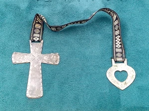 Sterling Silver Cross, Heart & Ribbon Book Mark: 10" Long - 40GR Mark - Picture 1 of 13