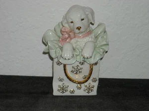 Lenox Playful Present Golden Retriever Puppy Figurine with Pink Bow - Picture 1 of 3