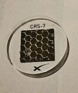 SpaceX CRS-7 Fermacarte array celle solari Dragon - Foto 1 di 7