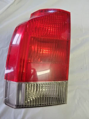Volvo V70/XC70  Left Lower taillight  fits 2001-2004 - OEM 9154497 - Image 1 of 4
