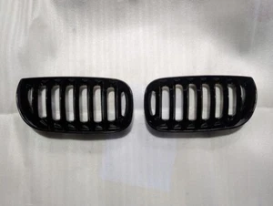 Front Grille Glossy Black Grille For BMW E83 X3 SUV 2004-2006 - Picture 1 of 6