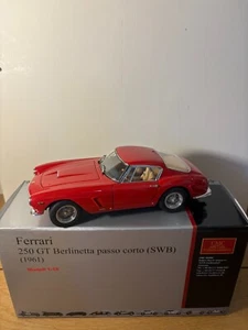 CMC M-046 Ferrari 250 GT Berlinetta Passo Corto (SWB) 1961 Model Car 1:18 - Picture 1 of 1