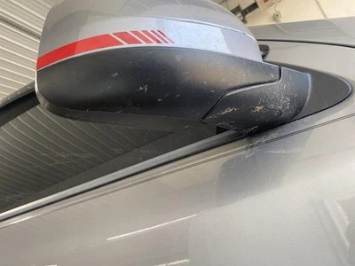 Espejo retrovisor derecho usado se adapta a: Dodge Durango 2014 pintado eléctrico sin memoria sin puerta Foto 1 de 4