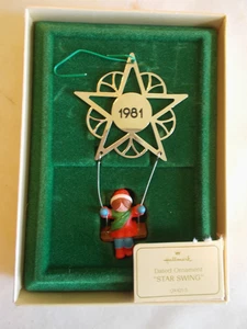 VINTAGE 1981 HALLLMARK ORNAMENT STAR SWING IN ORIGINAL BOX - Picture 1 of 3